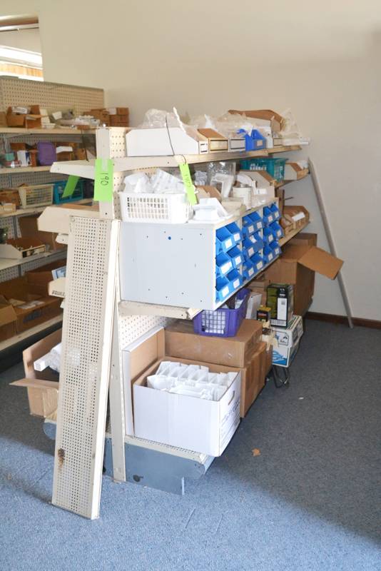 lot 190 image: (2) 4 Sections of Double Sided Gondola Store Shelving