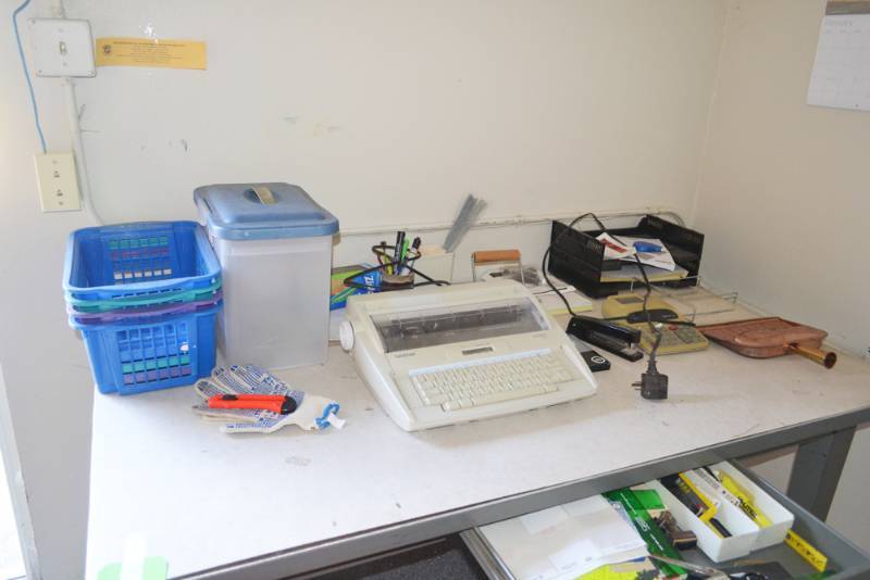lot 193 image: Office Supplies on Desk and in Drawers