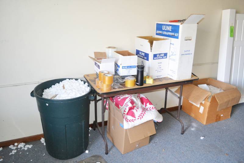 lot 192 image: Lot of Shipping Supplies -Table, Poly Bander w Tools, Tape, Envelopes, Peanuts and More