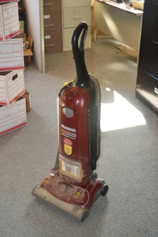 lot 240 image: Eureka BOSS Vacuum Cleaner