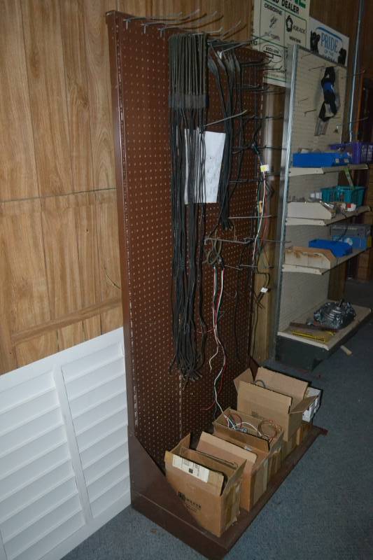lot 242 image: Section of Gondola Store Shelving