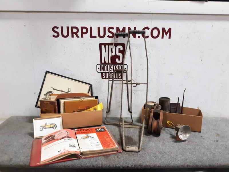 Large Lot of Vintage Oil Cans, Jacks, Motors Handbooks, Pulley and More