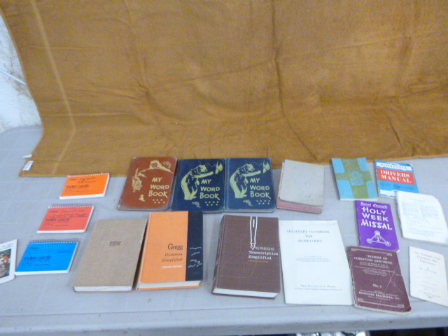 lot 38 image: Vintage Books