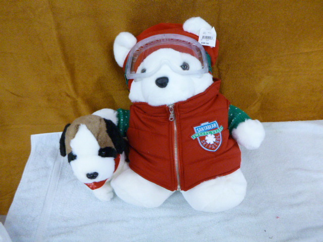 lot 48 image: Dayton Hudson (2004) Santa Bear