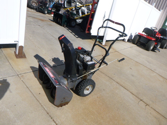 lot 2 image: Craftsman Snow Blower