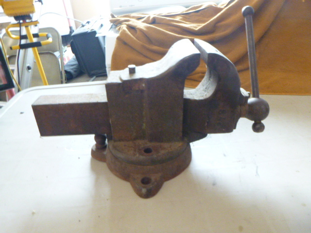 lot 62 image: Parker Bench Vise
