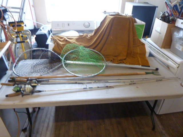 lot 75 image: Fishing Items