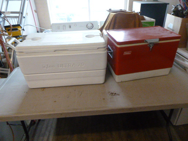 lot 77 image: 2 Coolers and Aeration Pump System