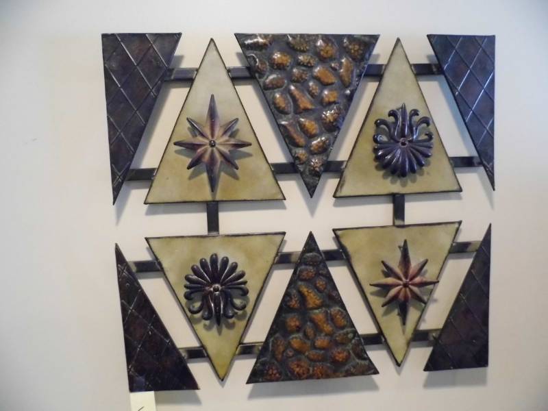 lot 5 image: Metal Art