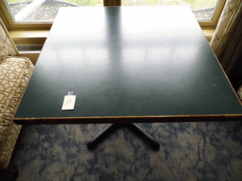 lot 12 image: Table