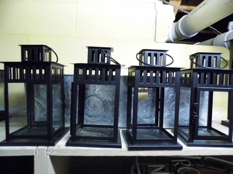 lot 19 image: Metal Bin - Candle Holders