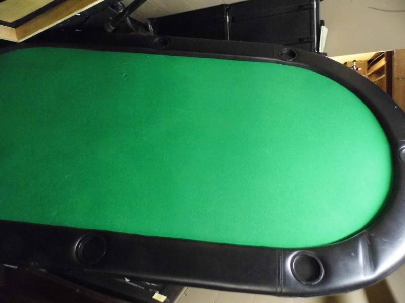 lot 62 image: Poker Table