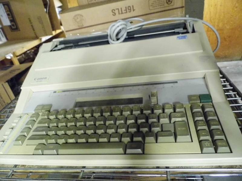 lot 73 image: Canon AP 155 Typewriter