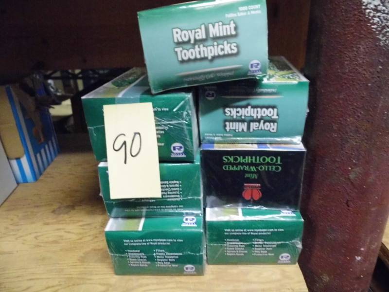 lot 90 image: 7 Boxes of Mint Toothpicks
