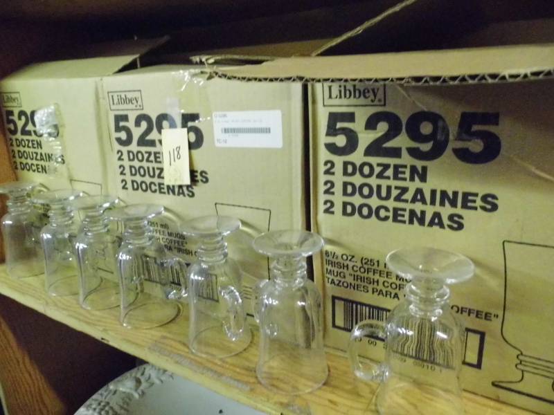 lot 118 image: 3 Cases Coffee Cups