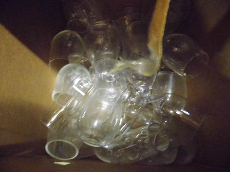 lot 126 image: Plastic Glassware