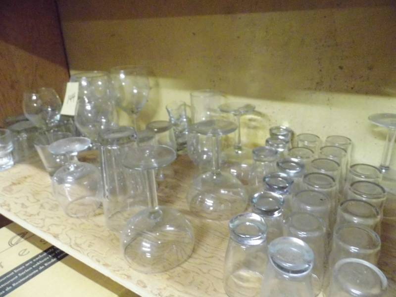 lot 144 image: Glassware