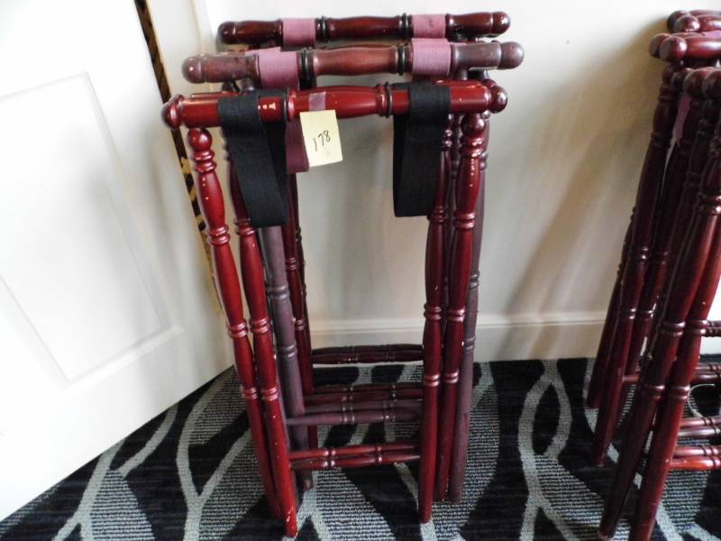 lot 178 image: Lot of 4 Tray Hodlers