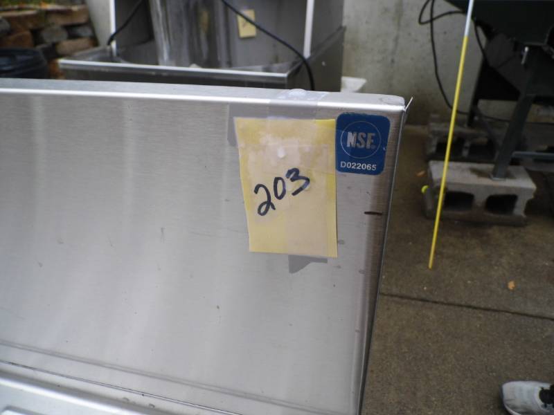 lot 203 image: Stainless Steel Bar Rail Station