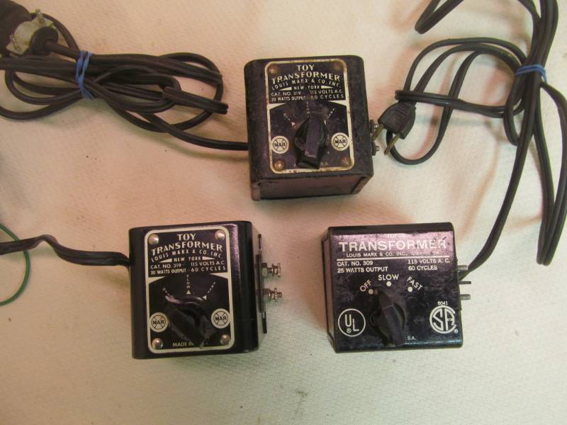 lot 18 image: Vintage mar transformer