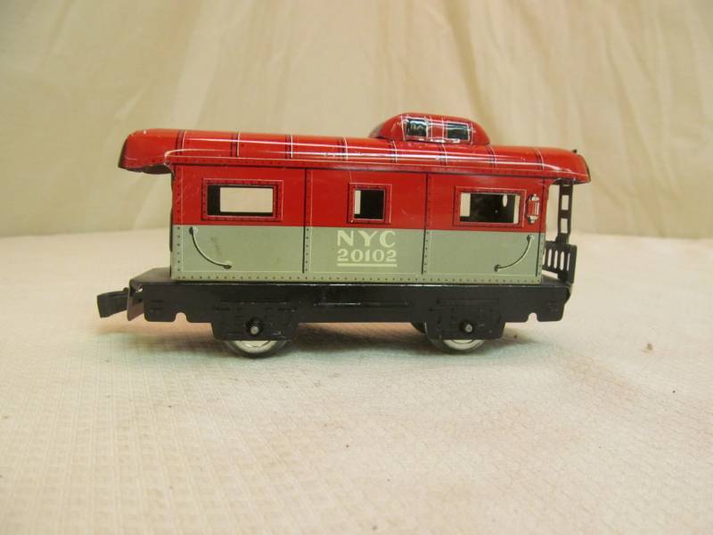 lot 40 image: Vintage mar train car