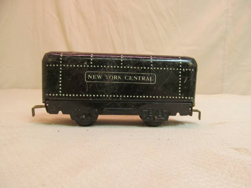 lot 45 image: Vintage mar train car