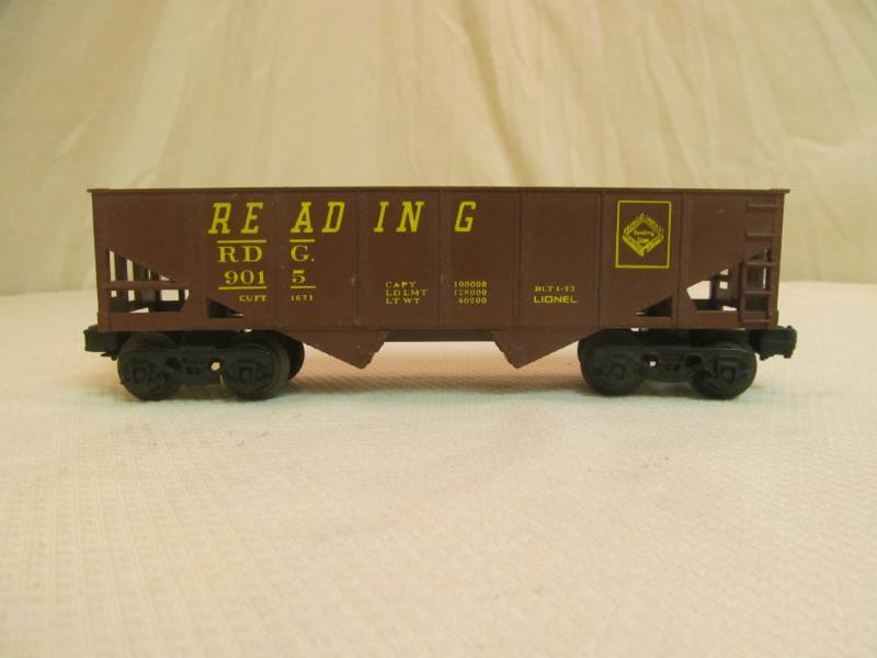 lot 54 image: Lionel train car