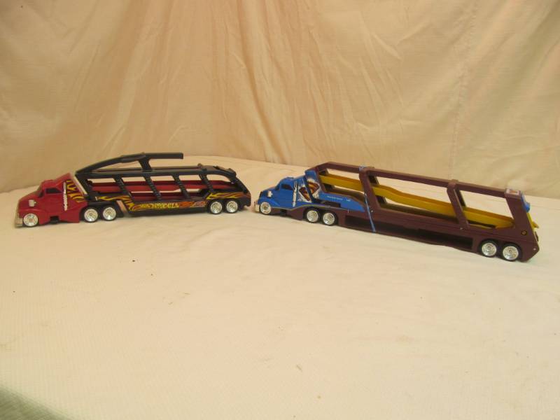 lot 72 image: Hot wheels, collectibles