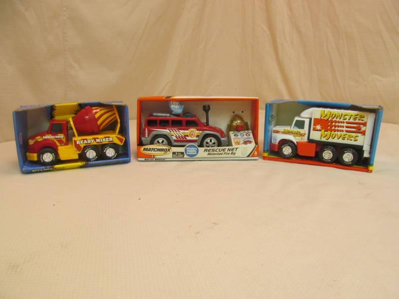 lot 88 image: Nylint trucks