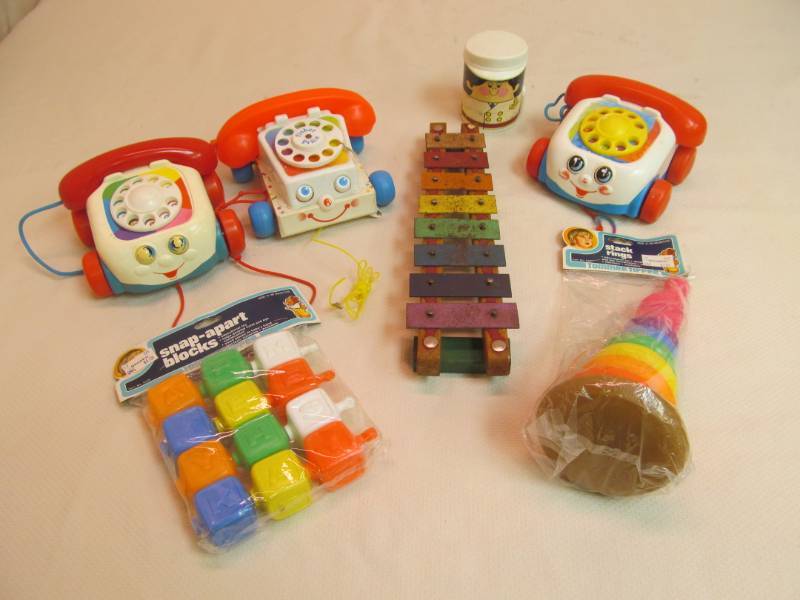 lot 119 image: collectible toys