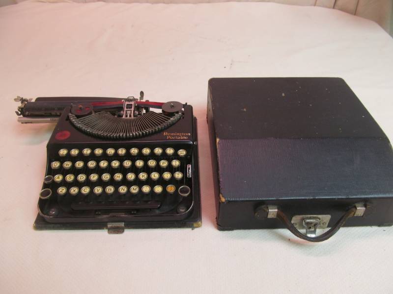 lot 135 image: typewritter