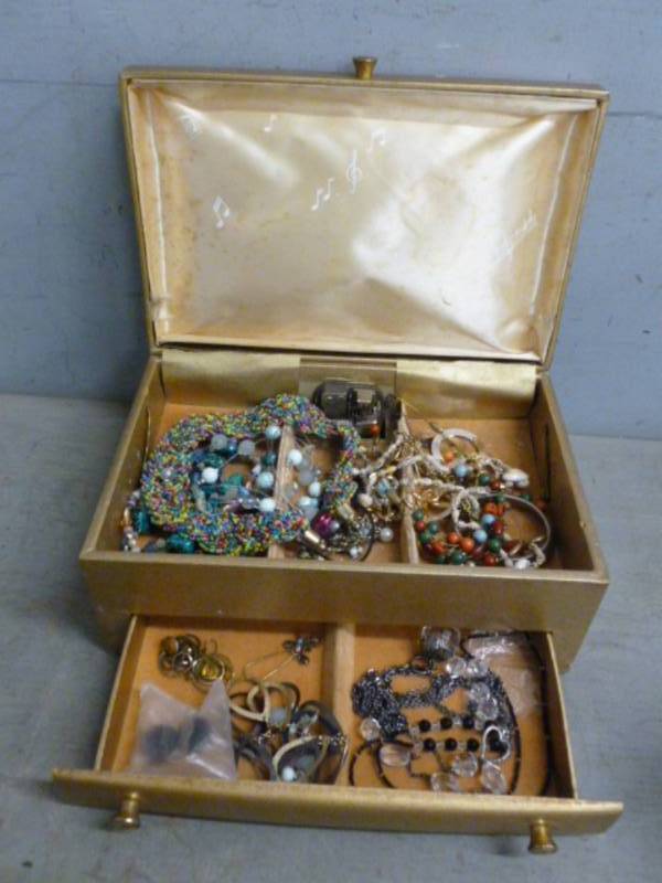 Vintage Jewelry Box