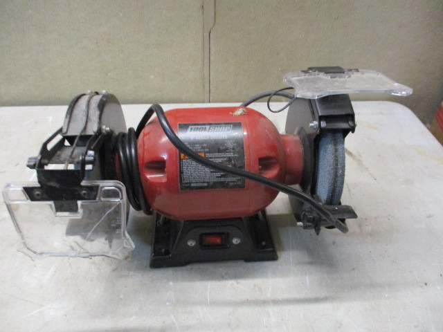 lot 22 image: 6 Bench Grinder