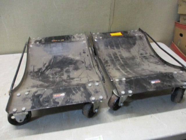 lot 30 image: Vehicle Dollies