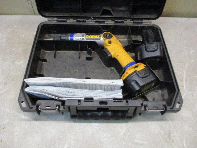 lot 32 image: Dewalt Cordless Screwdriver