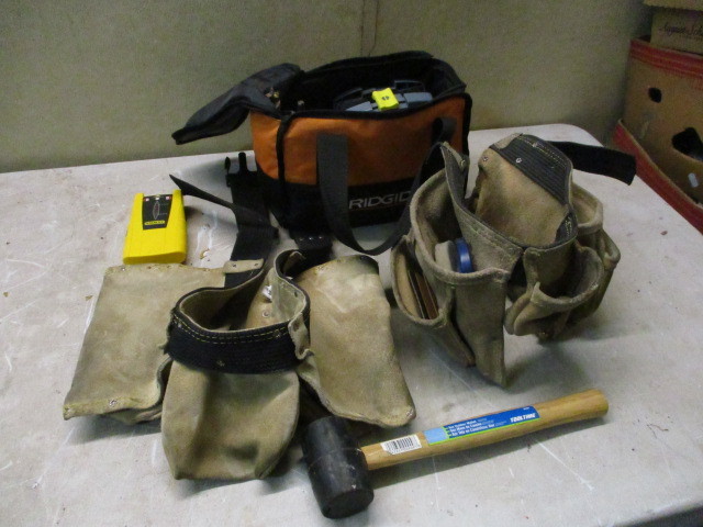 lot 33 image: Tool belts tools tote of drill bits
