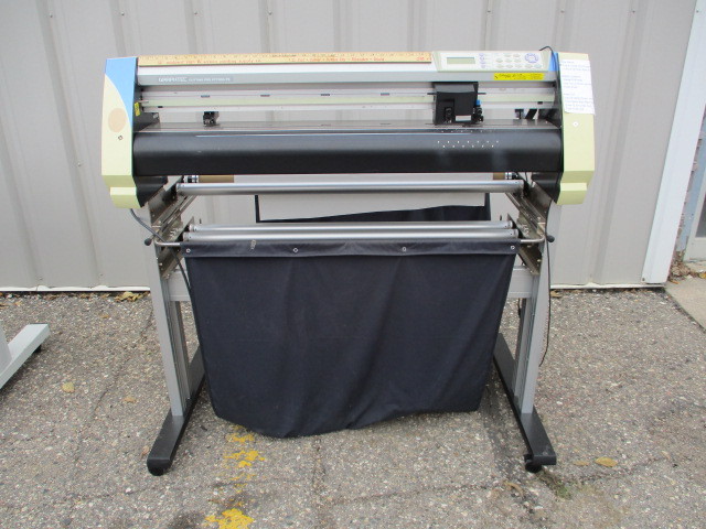 lot 15 image: Graph Tec Cutting Pro Model FC7000-75
