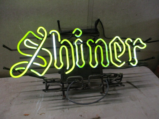 lot 40 image: Shiner Bock Neon Light