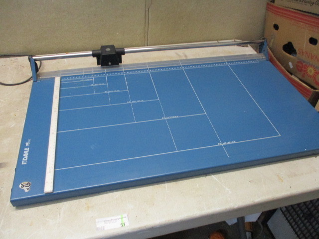 lot 57 image: Dahle Roll & Schnitt