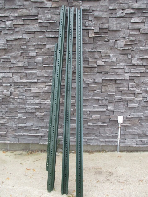 lot 66 image: Sign U Posts