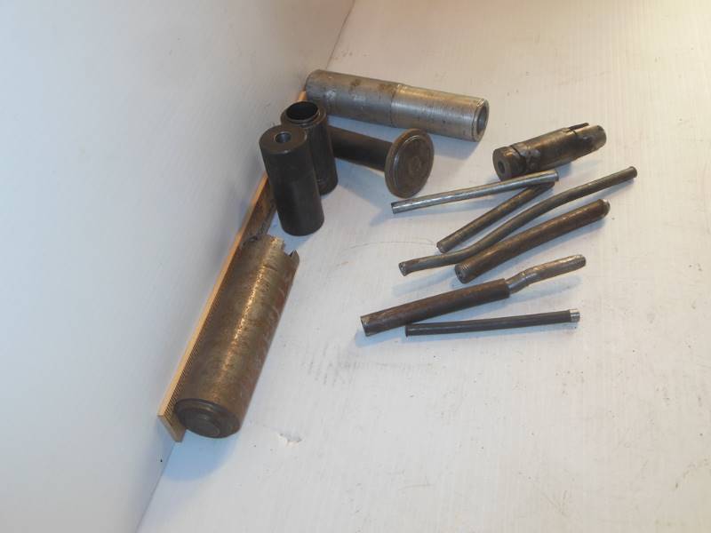 lot 232 image: Metal Components from Small Engines  Go Karts or Small Engine Repair Tools