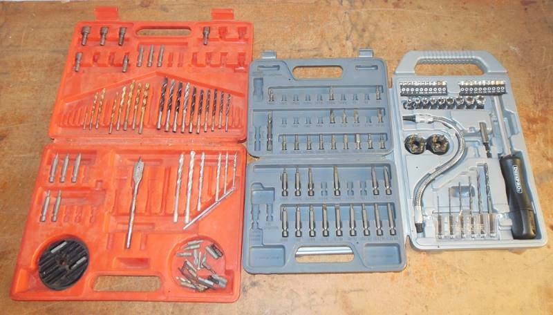 lot 38 image: Snake Driver Deluxe (Go beyond your reach) and Ohio Forge and Blue Point Incomplete Bit Sets in Cases