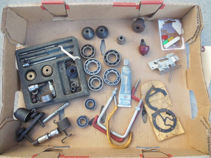 lot 117 image: Ball Bearings and Other Items