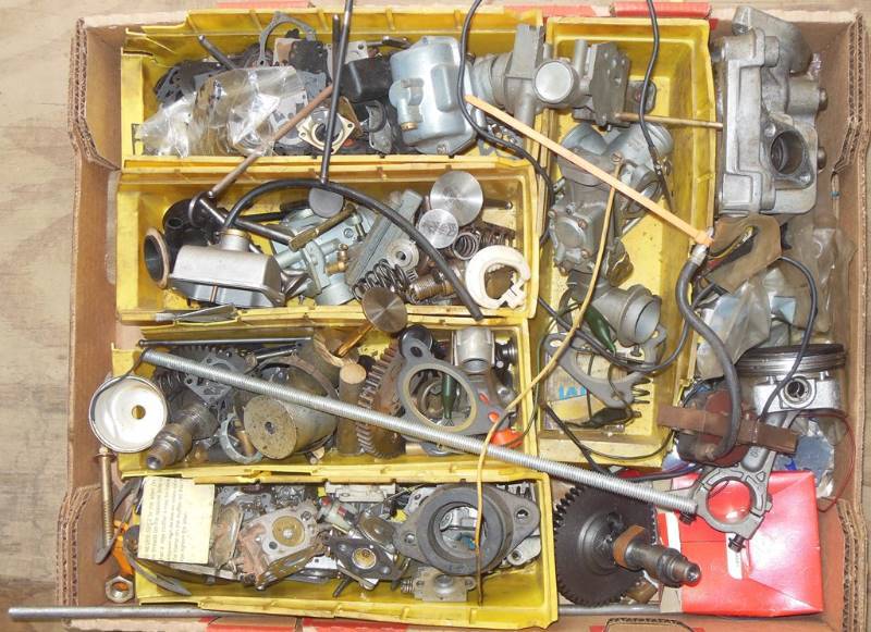 lot 140 image: Engine Parts Not so new - Go Kart or other Small Engine