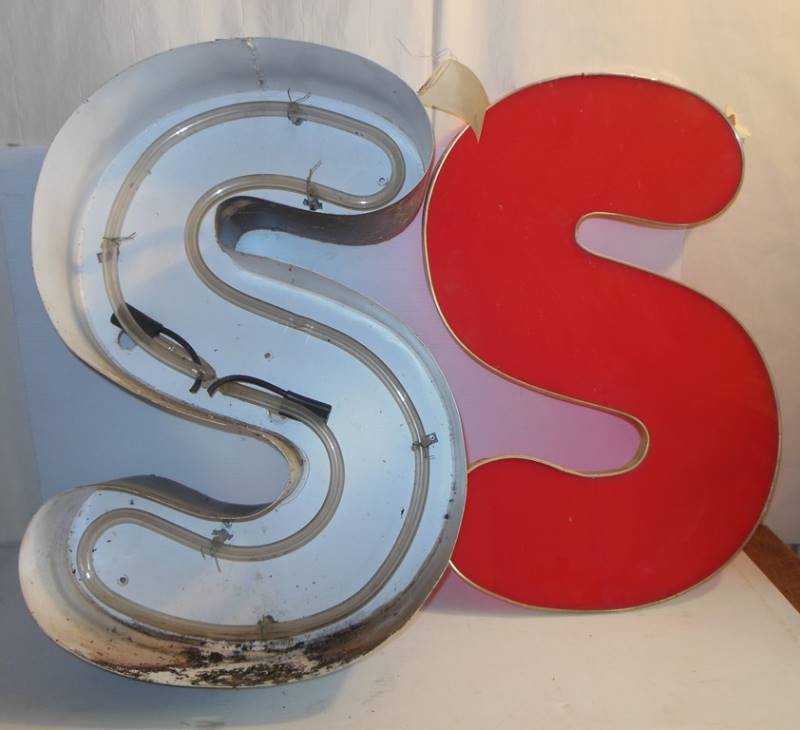 lot 148 image: Today is brought to you also by THE LETTER S Neon Outdoor Approx. 25 inch Letter S with Plastic Front and Metal Housing (must take both components)