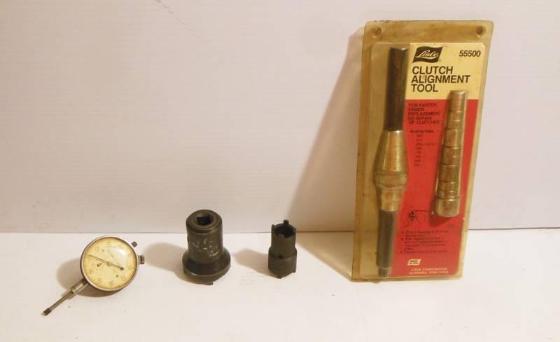 lot 163 image: Brown & Sharpe 7282 Indicator,  Honda Steering Stem Socket Tool 07916-3710100, Honda Clutch Lock Nut Tool Spanner Socket, Lisle Clutch Alignment Tool 55500