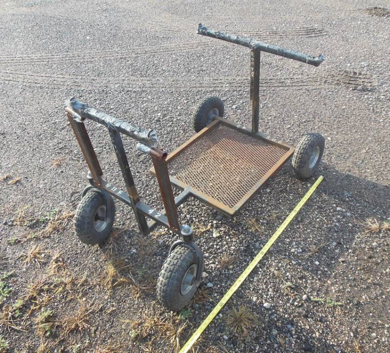 lot 176 image: Rolling Stand (Go Kart, Snow Mobile) with Pneumatic Tires