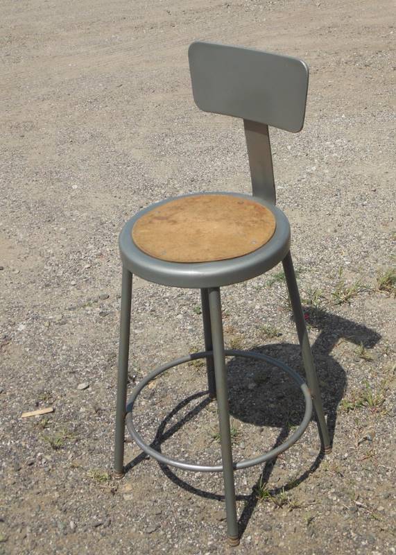 lot 199 image: Shop Chair  Stool