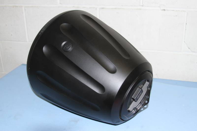 lot 13 image: SoundTube Entertainment Professional Open Ceiling Pendant Speaker & Hanging Hardware