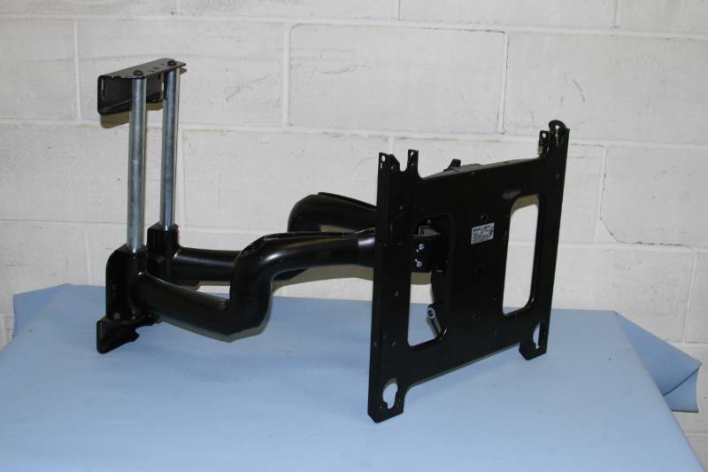 lot 86 image: Dual-Arm Heavy Duty Chief Universal Articulating  Extending Monitor Display TV Wall Mount